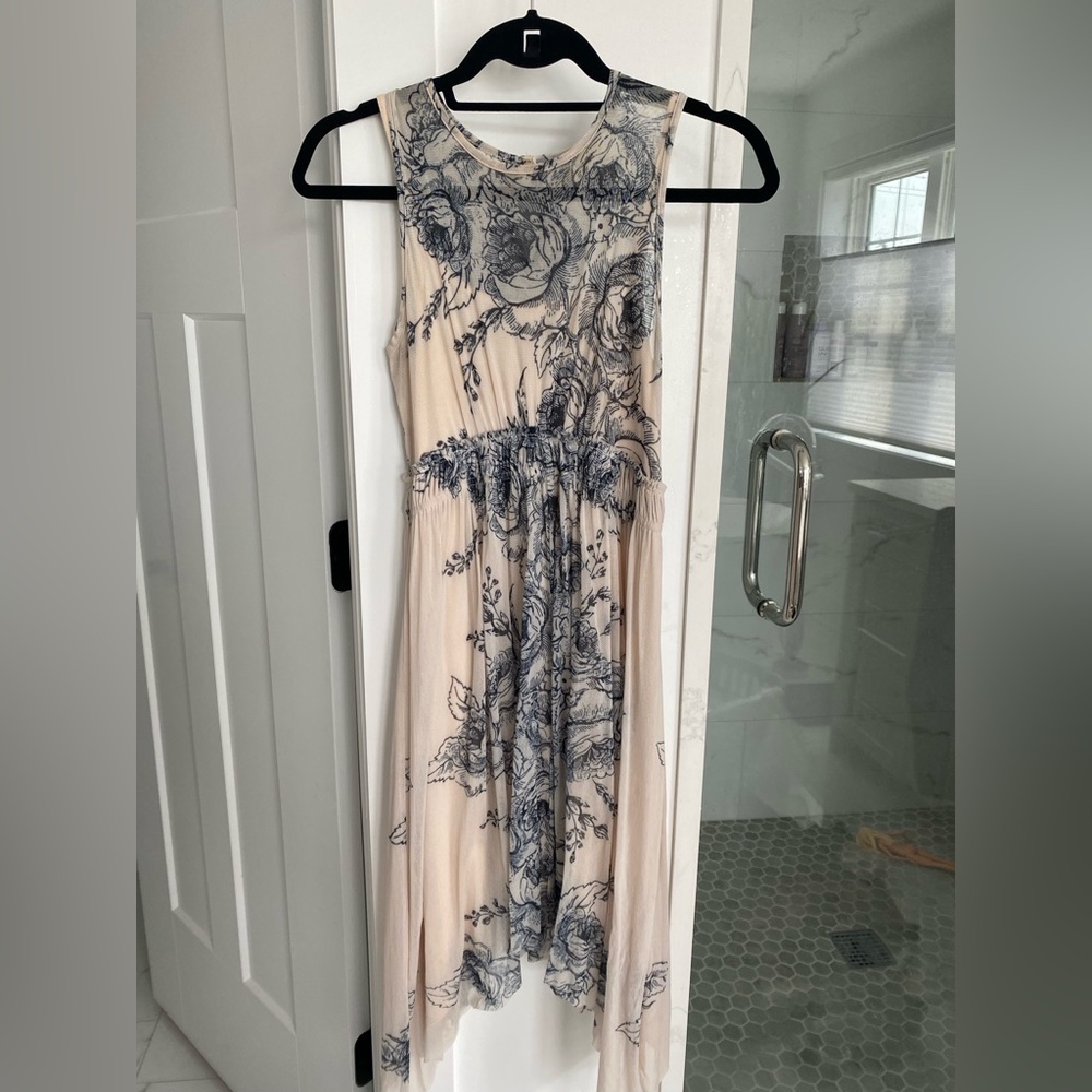 Beige and gray floral mesh dress. Size S.